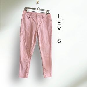 Levi’s Host Pick 🎊 Hi Rise Pale Pink Jeans 31